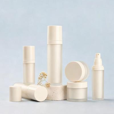 Wholesale Empty Lotion Pump Bottle with Dip Tube for Cosmetic Packaging